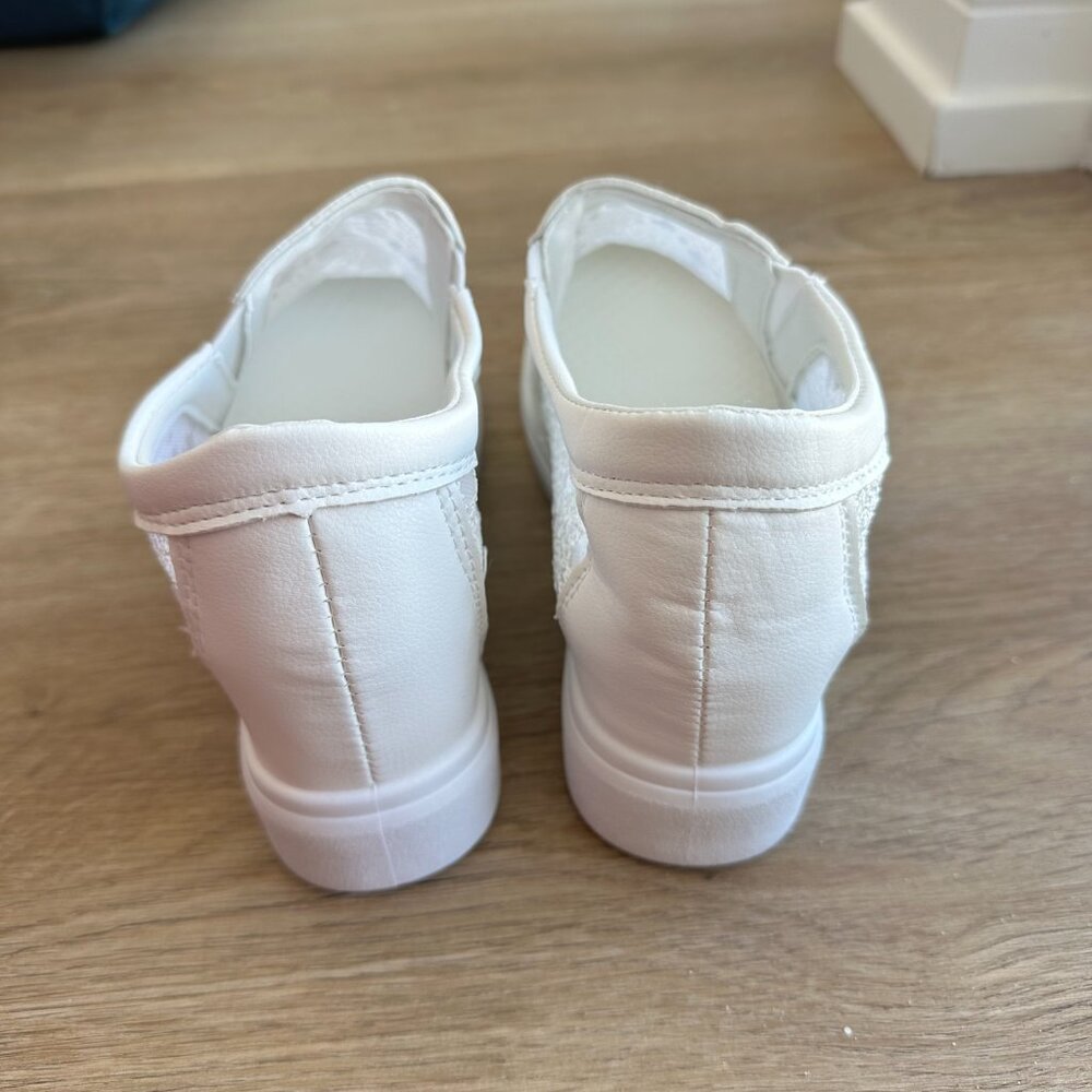 Women's Lace Slip-On Wedge Sneakers - Picture 4 of 9